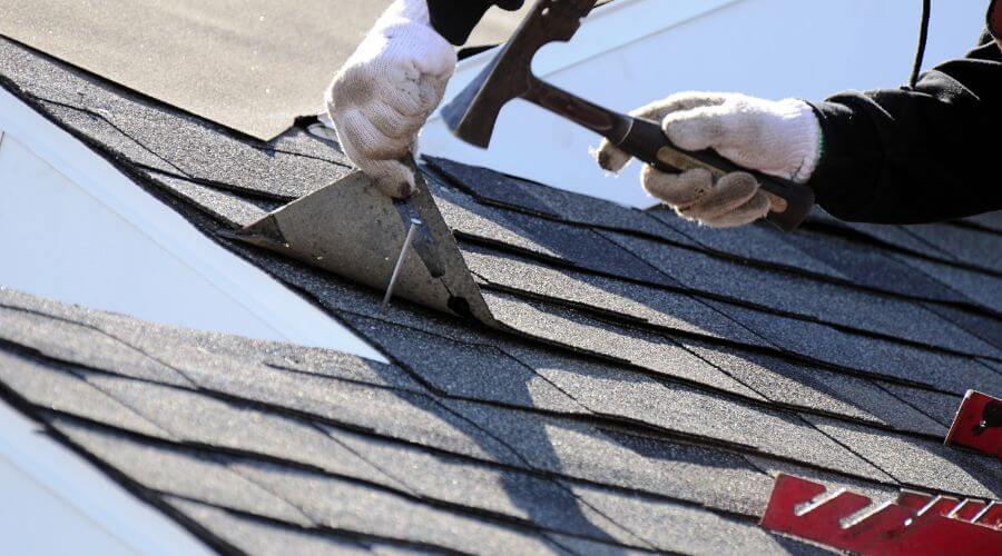 Professional gutter cleaning in Bristol, VA